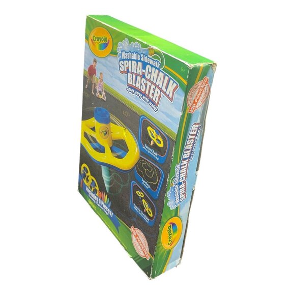 Crayola Washable Sidewalk Chalk "Spira-Chalk Blaster" 9-Piece Set - New - Picture 6 of 7